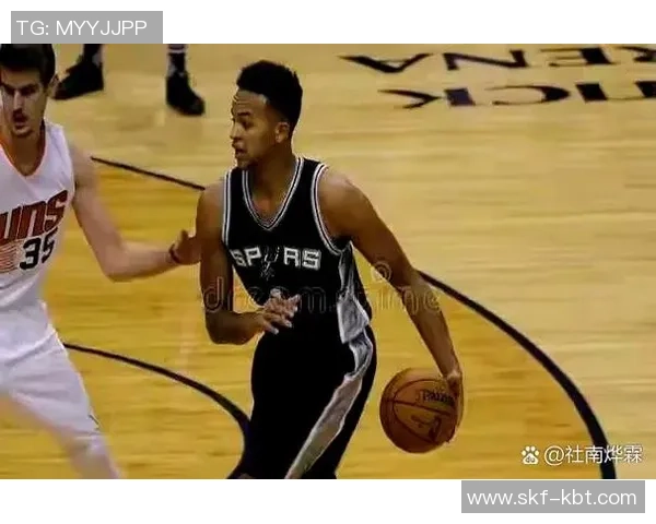 热火与马刺第四场对决精彩回顾CCTV5全程直播分析与亮点解读