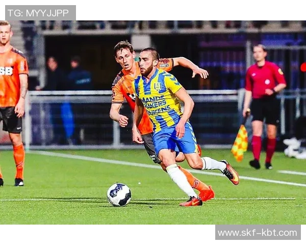 阿尔克马青年队迎战阿尔梅勒全力争胜展现青春风采